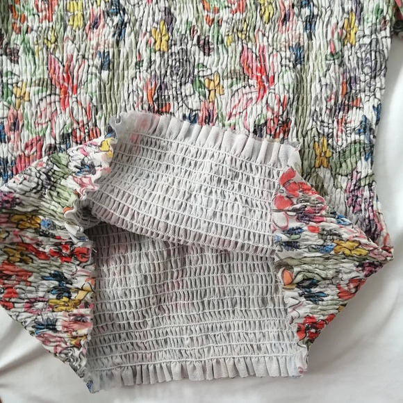 By Anthropologie Aurelia Floral Smocked Top Blouse with Puff Sleeves Large - Picture 10 of 16